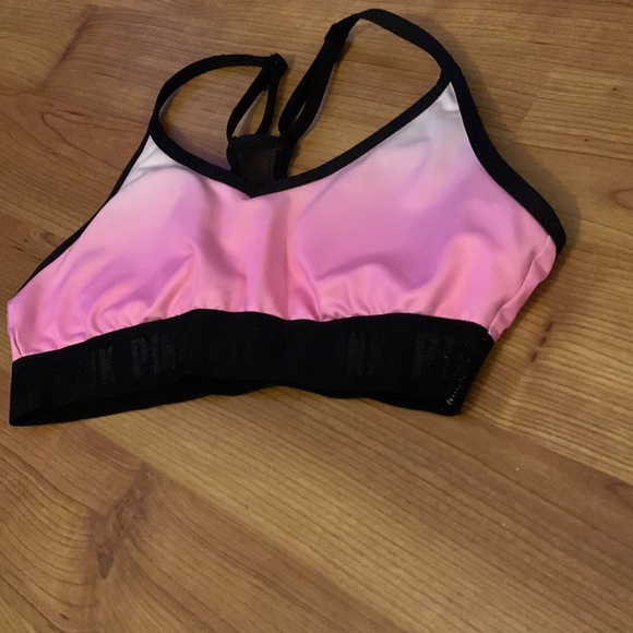 *lightly worn* sports bra with adjustable straps - Picture 4 of 4